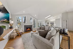 1055 W County Rd D, Shoreview, MN 55126 - Photo 11