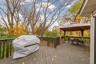 1055 W County Rd D, Shoreview, MN 55126 - Photo 9