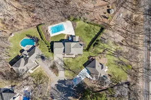 2017 Adeline Ct, Wayzata, MN 55391 - Photo 3