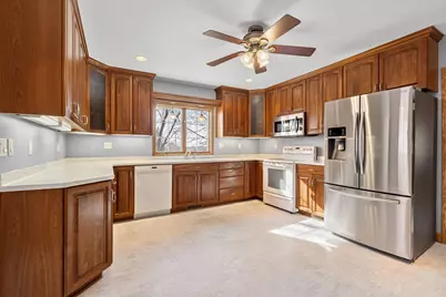 1610 29th Avenue SE, Austin, MN 55912 - Photo 29