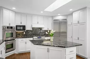 7798 Lochmere Terrace, Edina, MN 55439 - Photo 17