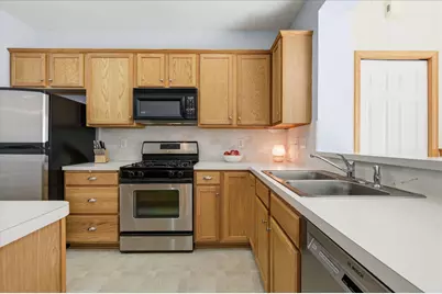 13808 54th Avenue N, Plymouth, MN 55446 - Photo 9