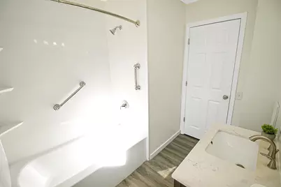 8222 France Avenue N, Brooklyn Park, MN 55443 - Photo 13