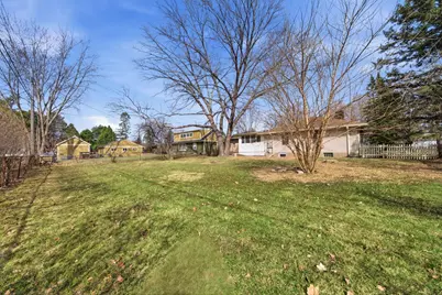 1446 Shryer Avenue W, Roseville, MN 55113 - Photo 35