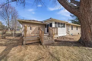 1446 Shryer Ave W, Roseville, MN 55113 - Photo 37