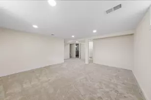 1446 Shryer Ave W, Roseville, MN 55113 - Photo 29