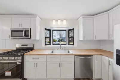 1446 Shryer Avenue W, Roseville, MN 55113 - Photo 13