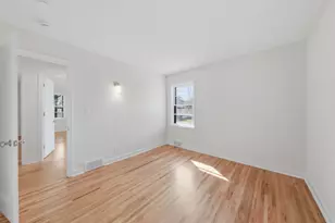 1446 Shryer Ave W, Roseville, MN 55113 - Photo 21