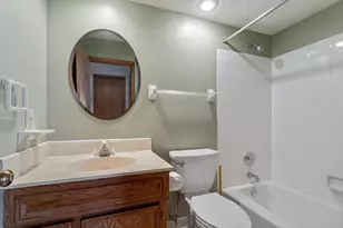 2720 Lake Ct Dr, New Brighton, MN 55112 - Photo 21