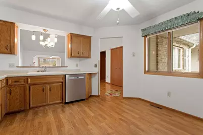 2720 Lake Court Drive #103, Mounds View, MN 55112 - Photo 5