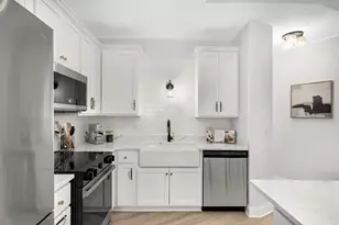 26 10th Street W, Saint Paul, MN 55102 - Photo 1