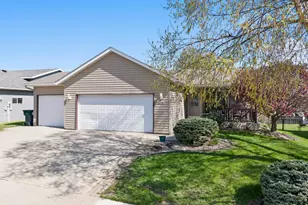 4445 Manor Dr NW, Rochester, MN 55901 - Photo 29