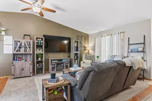 4445 Manor Dr NW, Rochester, MN 55901 - Photo 5