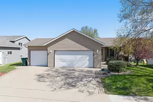 4445 Manor Dr NW, Rochester, MN 55901 - Photo 31