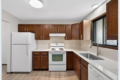 8818 Aldrich Avenue S, Bloomington, MN 55420 - Photo 13