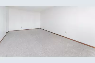 4101 Parklawn Avenue #130, Edina, MN 55435 - Photo 5