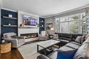 1944 Creek View Ct, Chanhassen, MN 55317 - Photo 9