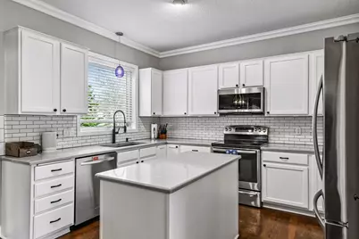 1944 Creek View Court, Chanhassen, MN 55317 - Photo 17