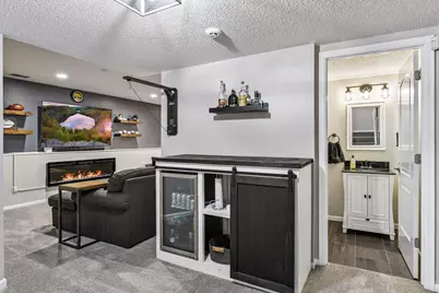 1944 Creek View Court, Chanhassen, MN 55317 - Photo 45