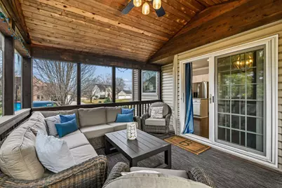 1944 Creek View Court, Chanhassen, MN 55317 - Photo 27