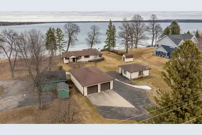 614 S Shore Drive, Detroit Lakes, MN 56501 - Photo 3