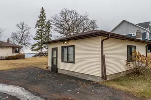 614 S Shore Dr, Detroit Lakes, MN 56501 - Photo 31