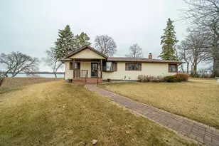 614 S Shore Dr, Detroit Lakes, MN 56501 - Photo 23
