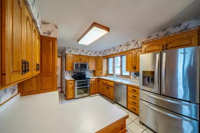 614 S Shore Drive, Detroit Lakes, MN 56501 - Photo 5