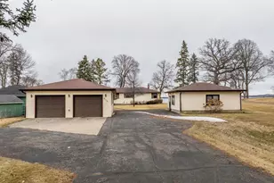 614 S Shore Dr, Detroit Lakes, MN 56501 - Photo 29