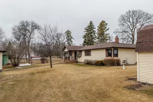 614 S Shore Dr, Detroit Lakes, MN 56501 - Photo 33