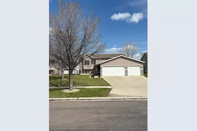 4357 46th Avenue S, Fargo, ND 58104 - Photo 1