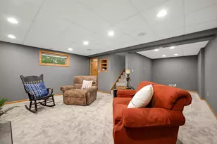 9717 Russell Ave S, Bloomington, MN 55431 - Photo 21