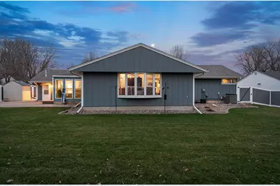 307 21st Street NW, Austin, MN 55912 - Photo 7