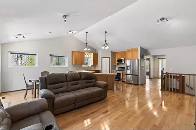 13593 Embry Way, Apple Valley, MN 55124 - Photo 5