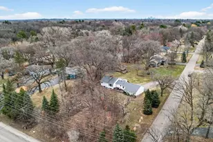 14712 Oakwood Rd, Minnetonka, MN 55345 - Photo 17