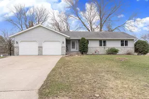 1015 Ridge Rd, Owatonna, MN 55060 - Photo 1