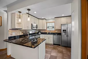 1555 E River Terrace, Minneapolis, MN 55414 - Photo 19