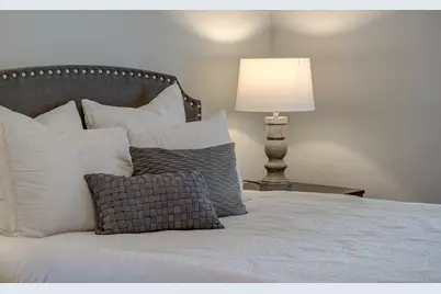 1745 Eleanor Avenue, Saint Paul, MN 55116 - Photo 13