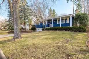 1397 Parkwood Dr, Woodbury, MN 55125 - Photo 3