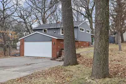 735 Warner Avenue N, Mahtomedi, MN 55115 - Photo 3