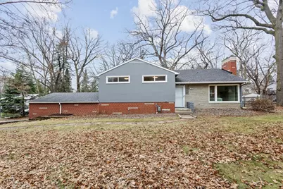 735 Warner Avenue N, Mahtomedi, MN 55115 - Photo 1