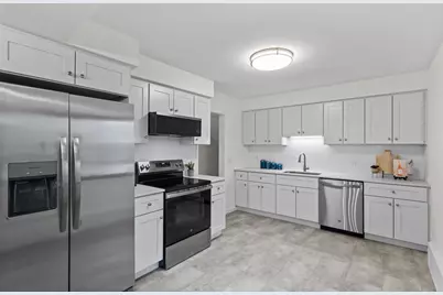 735 Warner Avenue N, Mahtomedi, MN 55115 - Photo 7