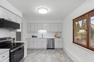 735 Warner Ave N, Mahtomedi, MN 55115 - Photo 9