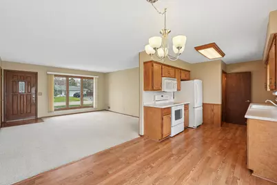 20597 Iceland Avenue, Lakeville, MN 55044 - Photo 7