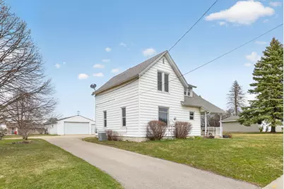 109 4th Street NE, Stewartville, MN 55976 - Photo 1