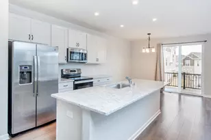 2217 Gateway Hill Rd, North Saint Paul, MN 55109 - Photo 5