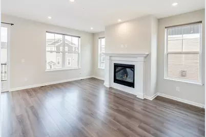 2217 Gateway Hill Road, North Saint Paul, MN 55109 - Photo 9