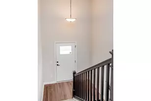 2217 Gateway Hill Rd, North Saint Paul, MN 55109 - Photo 3