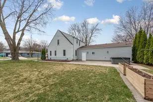 358 18th St SW, Owatonna, MN 55060 - Photo 9