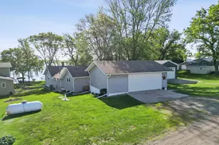 44042 Outlet Beach Rd, Pelican Rapids, MN 56572 - Photo 7